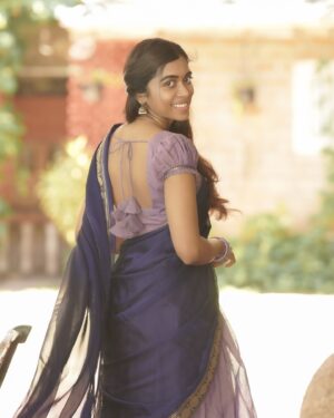 Lovelyn Chandrasekhar Instagram - Happy Pongal 🌾

📸: @camerasenthil 
@rrajeshananda 
Half Saree: @ivalinmabia.halfsarees 
Hair: @rekhamakeups