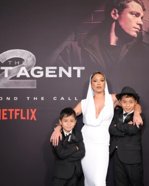 Luciane Buchanan Instagram - Bro so much posting! Hope you’re enjoying S2! 😬

Let’s give it up for my gaaahlam team who I adore. Thanks for a beautiful week team 🫶🏽 also ‘ofa lahi atu fam & Sergio for joining me it was so special xx

Styling: @benjaminholtrop 
Assist: @emilykejohnson @adridekilla 
Additional assist: @natawithat
Dress - @urbanpalais.mx
Shoes - @aldo_shoes
Jewelry - @kylechandesign
@thearchshow

Hair: @__mikemartinez 
Make Up: @_andreaventura 
Photos: @zenyaarrowsmithphotography 

Hair colour: @anphammm 
Nails: @izzynailss_