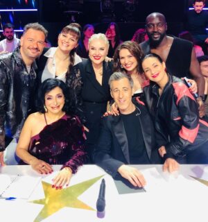 Lucie Bernardoni Instagram - Merci pour cette saison incroyable 

Rien n’est jamais fini quand le cœur est là 

@ladjidoucoure7 @fannydelaigue @marleneschaff @sofia_morgavi @hugueshamelynck @benjelloun_malika  @michael.mmcgold