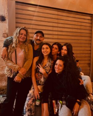 Ludovica Nasti Instagram - TIME IS UP.♥️

STASERA 21:30 su @rai1official 
MINA SETTEMBRE 3 

@serenarossiofficial @iif_gram @paolalucisano @raiplay_official @agataproduzioni @tizianaaristarco