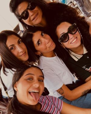 Ludovica Nasti Instagram - TIME IS UP.♥️

STASERA 21:30 su @rai1official 
MINA SETTEMBRE 3 

@serenarossiofficial @iif_gram @paolalucisano @raiplay_official @agataproduzioni @tizianaaristarco