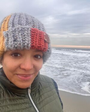 Luna Lauren Velez Instagram - My happy place…Never too cold for a #beach walk.
#rockawaybeach #sunday #peace #clarity #calm #love ✨