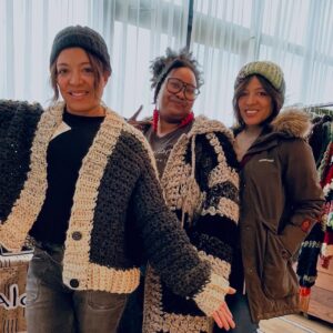 Luna Lauren Velez Instagram - Me and Lori hit the market this past Sunday @therockawayhotel and got a great sweater and hat hand made by the super talented Tasha @alomaloni . Her work is so beautiful and warm! #artisan #markets #twintuesday #twins #supportlocal #rockawaybeach #love ✨