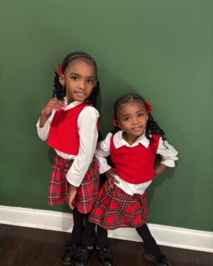 Lyric Hurd Instagram - Merry Christmas from the Hurd Girls 🎄🎁❤️