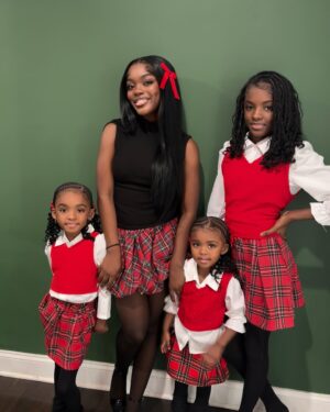 Lyric Hurd Instagram - Merry Christmas from the Hurd Girls 🎄🎁❤️