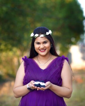 Madhu Reddy Instagram - Happy moment for my 😘🤰

💄: @aadhya_reddy_makeup_artist 
Outfit : @pravallis_boutique 
Location @passionate_studios 
📸: @nh__photography__

#instagram #insta #pregnant #pregnancy #mother #happymothersday #viral #viralpost #viralposts #preggobelly #photoshoot #babybump #babygirl #babyboy #babyboy💙 #mother #motherlove #mothersday #babybumpshoot #babybumpstyle #happylife #music #feed #reaching #reachpost #feel #feelmusic #backround #bgm #locations #preggobelly #pregnantphotography