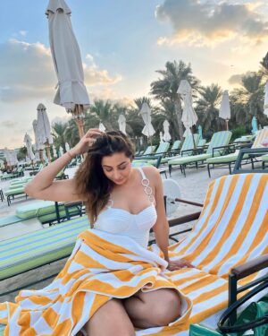 Madhura Naik Instagram - 🫦🌟

Wearing @ladym.in
