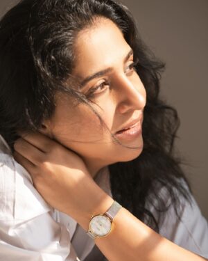 Madhurani Gokhale Instagram - स ह ज ….!

captured with brilliance by @ashayrtulalwar