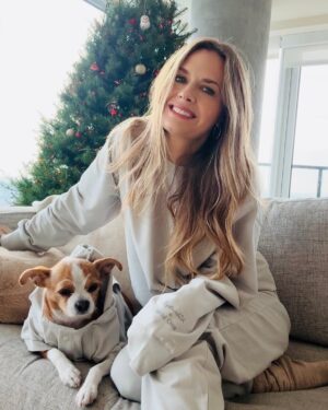 Maggie Lawson Instagram - We love a matching set ✨ @splendidla @wildone