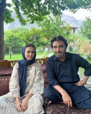 Mahenur Haider Instagram - Days followed by Pamir's death 🩷🤍🩵 #KhaieDiaries ⚔️ 

Watch Khaie in about 6 minutes on @harpalgeotv @7thskyentertainment 

Khaie Monday - Thursday 8pm on @harpalgeotv