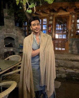 Mahenur Haider Instagram - Days followed by Pamir's death 🩷🤍🩵 #KhaieDiaries ⚔️ 

Watch Khaie in about 6 minutes on @harpalgeotv @7thskyentertainment 

Khaie Monday - Thursday 8pm on @harpalgeotv