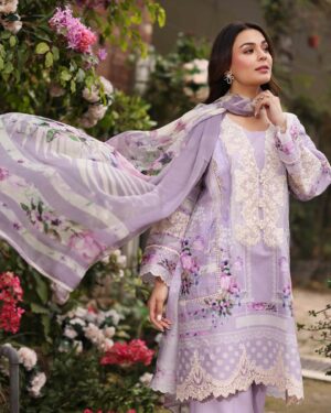 Mahenur Haider Instagram - X @manarabymaria

Absolutely in love with these masterfully crafted ensembles from Manara' upcoming Vintage Flora'24 collection. The vibrant tones, exquisite floral patterns and premium quality & breezy fabric is something everyone wants for a perfect spring/summer wardrobe.

Pre-Booking starts soon.
Stay tuned!

www.manara.pk

#MANARA #ManaraByMariaAsifBaig #MahenurHaider #VintageFlora24 #ComingSoon #SpringSummer #Florals #Clothing #PakistanFashion #VoguePakistan #PakistanStreetStyle