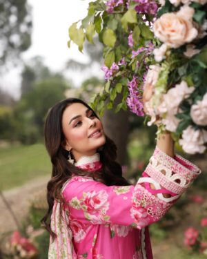 Mahenur Haider Instagram - X @manarabymaria

Absolutely in love with these masterfully crafted ensembles from Manara' upcoming Vintage Flora'24 collection. The vibrant tones, exquisite floral patterns and premium quality & breezy fabric is something everyone wants for a perfect spring/summer wardrobe.

Pre-Booking starts soon.
Stay tuned!

www.manara.pk

#MANARA #ManaraByMariaAsifBaig #MahenurHaider #VintageFlora24 #ComingSoon #SpringSummer #Florals #Clothing #PakistanFashion #VoguePakistan #PakistanStreetStyle