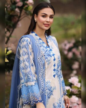 Mahenur Haider Instagram - X @manarabymaria

Absolutely in love with these masterfully crafted ensembles from Manara' upcoming Vintage Flora'24 collection. The vibrant tones, exquisite floral patterns and premium quality & breezy fabric is something everyone wants for a perfect spring/summer wardrobe.

Pre-Booking starts soon.
Stay tuned!

www.manara.pk

#MANARA #ManaraByMariaAsifBaig #MahenurHaider #VintageFlora24 #ComingSoon #SpringSummer #Florals #Clothing #PakistanFashion #VoguePakistan #PakistanStreetStyle