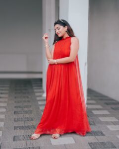 Actress Malavika Sreenath HD Photos and Wallpapers January 2025
