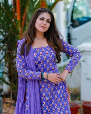 Malavika Wales Instagram - it’s in the eyes.
always the eyes…

Captured by @alansabu_photography 📸

@jojerry_designer_boutique
