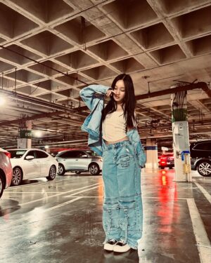 Malea Emma Tjandrawidjaja Instagram - night life 

#maleaemma