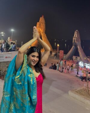 Mannara Instagram - #HappyVasantPanchami 🌼✨ Today, I feel blessed beyond words as I got the chance to experience the divine essence of Banaras, standing by the holy Ganga at the peaceful Namo ghat . In moments like these, you realize that God’s grace unfolds in the most miraculous ways. His presence is everywhere, and today, I felt His blessing in the purest form. 🙏💛 May this day bring peace, prosperity, and positivity to all.