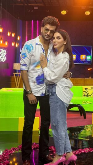 Mansi Sharma Instagram - Baat Toh Savy Hai 🥳😋😂 #FunnyVideos #Actress #Acting #Passion #Happiness #Love #Bond #Life #Insta #InstaReel #InstaTrending #ThankYouRabbJiForEveryrhing 🙏🙏