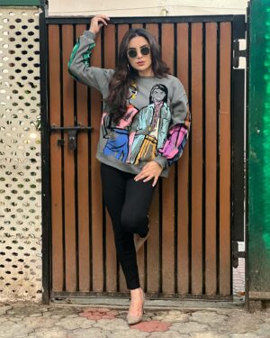 Mansi Sharma Instagram - Morning Everyone ❤️🧿 #Throwback #Delhi #Insta #InstaPost #Trending #Gratitude #ThankYouRabbJiForEverything 🙏🙏
