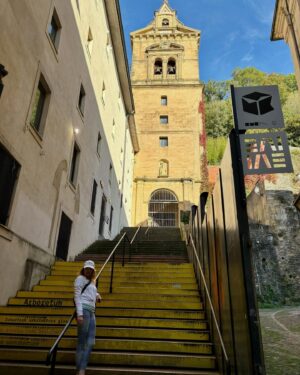 Marg Helgenberger Instagram - San Sebastian…I’ll be back!

Nothin’ but good vibes in this charming & beautiful city in the Basque country of Spain. 

Special thanks to @hotelmariacristina for the warm & generous welcome.