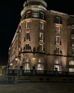 Marg Helgenberger Instagram - San Sebastian…I’ll be back!

Nothin’ but good vibes in this charming & beautiful city in the Basque country of Spain. 

Special thanks to @hotelmariacristina for the warm & generous welcome.