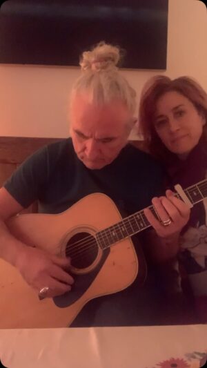 Maria Doyle Kennedy Instagram - I’m so sorry that we can’t come to see you tomorrow LIMERICK @dolans_limerick , we’ve rescheduled the show to March 22nd and I hope you will all hang on to your tickets and hang out with us then ( but if the new date doesn’t suit you , you can get a refund wherever you bought your ticket) .
I hate to move shows, I understand the shenanigans involved in organising a night out , I persuaded the Oracle to play half a new song with me in the kitchen , for your tune company, until we get there in real-life. Grá mór xxxxx
@seodashows 
#tunes
#joy
#livemusic
#sharing
#community
❤️