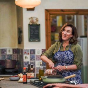 Maria Doyle Kennedy Instagram - Tannie Maria is back and has she got food for you 🥮! And love 💜! ... And a liiiittle murder.... 🔪.
Thursdays 8.00pm on @mnettv 101 @dstvza 
#recipeslovemurder #recipesforloveandmurder 
#tanniemaria 
#murdermystery 
#southafrica