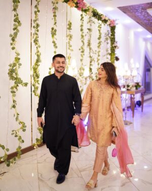 Mariam Ansari Instagram - What Walking Into The Month of Ramadan Be Like!
Ramadan Mubarak Everyone 🌙