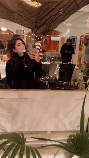 Mariam Ansari Instagram - 🤰and Proud!