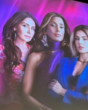 Mariana Molina Instagram - vocês não estão preparados pra essas rainhas!
#belezafatal 
@streammaxbr