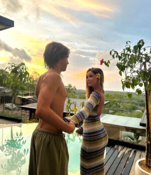 Mariana Wengorovius Instagram - last files from bali 🦋 1 week to be back to this ✨