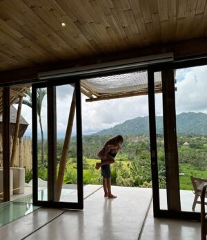 Mariana Wengorovius Instagram - last files from bali 🦋 1 week to be back to this ✨