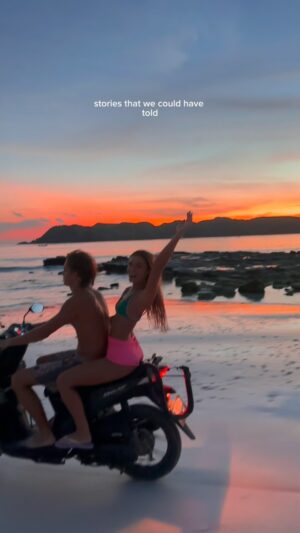 Mariana Wengorovius Instagram - sunset rides in Lombok ✨🤍
.
.
#travel #trending #obx