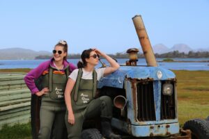 Marie-Lyne Joncas Instagram - Gros trip de chums de femmes! 
Je pensais connaître @evogabo par cœur mais non, je ne savais pas qu’elle allait avoir peur de se faire éventrer par un Kangourou! 
Vivement l’Australie et ses grosses bibittes écœurantes! 
📸 @juliakz1997