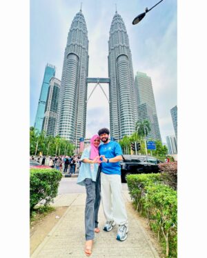 Mashura Basheer Instagram - Another year, another reason to love you even more. Happy Birthday, my love! 🎉❤️ Nando Bangaaar Penjaayiii Mwaaahhh 💋👰🏻‍♀️❤️🥳