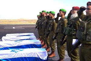 Mayim Bialik Instagram - The way these souls’ bodies were displayed on a stage in Gaza by Hamas is an image I regret seeing and hope to never recall again. I will hold this memory instead: four bodies draped in the flag of Israel and saluted as they are returned home for a proper burial. May their souls rise up to heaven and may they be at peace. And may God bless their families and our entire nation with comfort and peace.
