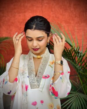Mayuri Deshmukh Instagram - 💕💕💕💕💕💕
Neckpeice @gargibypng 💕 
HMU @vaishali_makeover____ 💕