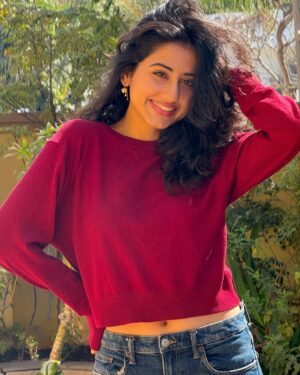 Mazel Vyas Instagram - LOVEYAPAAA हो गया ख़ुद से 🌻♥️
.
.
.
#selflove