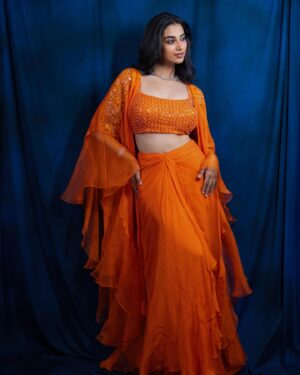 Meenakshi Chaudhary Instagram - 🧡✨

Photography: @benmoses.m
Styling: @kalyanik666
Outfit: @issadesignerstudio
Jewellery: @karnikajewelshyd
Brand management: @elevateadvertisingindia
Styling team: @himajav29, @aksharamahi7
Hair : @chinnisrinu_stylist 
Make up : @makeuphairbyrahul