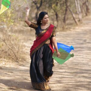 Meera Joshi Instagram - Happy Makar Sankranti 2025....
....
MUA: @sanjanayadav_makeover_studio
....
Hair: @radha_khoje_8484
nirmadnya_makeover_84
@sp_makeup_artist2212
....
Photography: @portraeiture
....
Supported by: @mrtejjas @atuul_agale 
....
#kite #kitesurfing #kites #sankrant #sankranti #makarsankrant #kitefestival #kitelife #festival #ghagracholi #black #hairstyle #hairstyles #makeupartist #makeup #fly #meerajoshi #marathiactress #actress #festivalfashion #festivaloutfit #longskirt #kitesurf #kitegirl #kiteflying