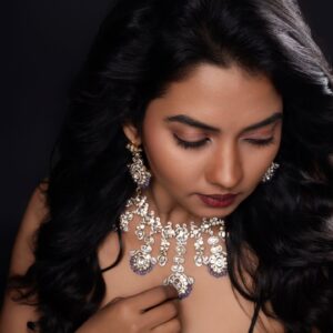 Meera Joshi Instagram - Jewellery shoot for @mehtajewellersmumbai
...
Photographer: @vishwasgonsalves 
...
Hair: @seraphy.in
...
Makeup: @meerajoshi_
.....
Location: @studio__1965
......
Special thanks: @modydevang
...
#meerajoshi #black #blackdress #bridalgown #bridaljewellery #jewelry #jewellery #jhumkas #jhumkis #hairstyle #hairstyles #bride #bridemakeup #bridalwear #gown #gowns #partygown #bridalsarees #makeup #diamonds #diamond #diamondnecklace #diamondjewelry