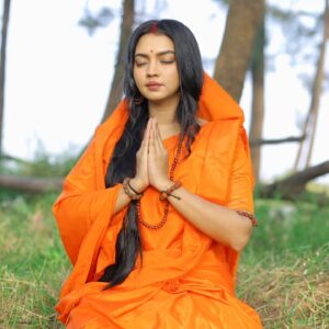 Meera Joshi Instagram - Mahakumbh....
...
Photographer: @weddingsbyneil
....
Make up: @riyapanchal.makeupartist 
....
#mahakumbh #mahakumbh2025 #kumbhmela #sangam #prayagraj #prayagrajcity #prayagrajkumbh #meerajoshi #sanatandharma #sanatan #sanatani #hindu #hinduism #shiv #omnamahshivay #omnamahshivaya #sadhu #sadhvi #orange #ganga #up #uttarpradesh #incredibleindia #kumbh #india