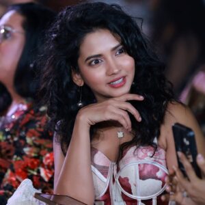 Meera Joshi Instagram - If gossip had a face!
....
Necklace: @reenisaaofficial
..
Wearing: @stylerepublicpune 
...
Clicked by: @abhi_waghmare_photography
...
#meerajoshi #jewelry #jewellery #jewels #jewellerydesign #gossip #gossipgirl #necklace #necklaces #pendant #chain #chains #minimaljewelry #minimaljewellery #poem #poems #bracelet #bracelets #makeup #curls #curlyhair #skingoals #lips #browngirlbloggers #browngirl #accessories #corset #trousers #beauty #glamour