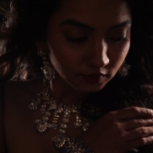 Meera Joshi Instagram - Jewellery shoot for @mehtajewellersmumbai
...
Photographer: @vishwasgonsalves 
...
Hair: @seraphy.in
...
Makeup: @meerajoshi_
.....
Location: @studio__1965
......
Special thanks: @modydevang
...
#meerajoshi #black #blackdress #bridalgown #bridaljewellery #jewelry #jewellery #jhumkas #jhumkis #hairstyle #hairstyles #bride #bridemakeup #bridalwear #gown #gowns #partygown #bridalsarees #makeup #diamonds #diamond #diamondnecklace #diamondjewelry