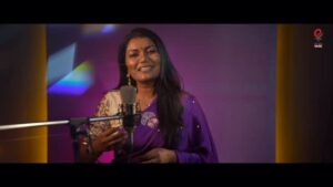 Meera Joshi Instagram - आली आली वैशाली!! 😍😍 #tumachyasathikaypan @meerajoshi_  @thekarishmashetty @vaishalimadeofficial #ekviramusic #avadhootgupte #vaishalibhaisane #marathimusically #lavani #itemsong #fullsong

@aaditipohankar 
@chetanchitnis 
@juispawar
@the_big_devil
@avinash.narkar
@milindphatak
@chemburkarmrunal
@vijaynikam4761
@vandana.sardesai
@sandeepredkar29
@amolnaik.cool
@ashishhkapsikar
@vaishali_rahul_bhosale
@tripathysapna
@being_vibhav
@paddykamble
@abhijeet_baba_chavan
@jaywantwadkar 
@sandesh.kanade 
@awale_sanket13
@sagargaonkar_
@sachinpatil23june 
@rahulbhosale1986
@krishna_soren_dop
@avadhoot_gupte
@guru.patil_10
@memaheshk
@guru.patil_10 
shraddhaojha 
@vasupatil_official
@guruthakurofficial
@the_manndar
@vaibhavjosheeofficial
@paresh.shelar.311
@suvedha_sagar
@adityabedekar 
@pranjali.kanade @sandesh.kanade 
@doshiamod 
@thekarishmashetty
@meerajoshi_
@sujitkumarchoreographer
@siddhesh_choreographer

#LoveLagnaLocha