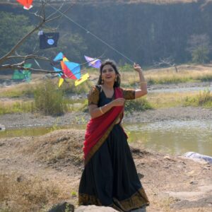 Meera Joshi Instagram - Happy Makar Sankranti 2025....
....
MUA: @sanjanayadav_makeover_studio
....
Hair: @radha_khoje_8484
nirmadnya_makeover_84
@sp_makeup_artist2212
....
Photography: @portraeiture
....
Supported by: @mrtejjas @atuul_agale 
....
#kite #kitesurfing #kites #sankrant #sankranti #makarsankrant #kitefestival #kitelife #festival #ghagracholi #black #hairstyle #hairstyles #makeupartist #makeup #fly #meerajoshi #marathiactress #actress #festivalfashion #festivaloutfit #longskirt #kitesurf #kitegirl #kiteflying