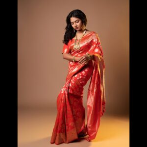 Meera Joshi Instagram - A saree by @veechi_by_shweta 
...
Photographer: @vishwasgonsalves 
....
Jewellery: @mehtajewellersmumbai 
...
Hair: @seraphy.in
...
Makeup: @meerajoshi_
.....
Location: @studio__1965
......
Special thanks: @modydevang
...
#meerajoshi #red #redsaree #bridalsarees #bridaljewellery #jewelry #jewellery #jhumkas #jhumkis #hairstyle #hairstyles #bride #bridemakeup #bridalwear #saree #sareelove #sareefashion #bridalsarees #makeup #indianculture #bridesofindia #indianbride