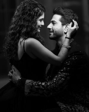 Megha Chakraborty Instagram - “A night of toasts, twirls, and timeless memories! 🍸✨

From soulful conversations to crazy dance moves, our cocktail night was nothing short of magical. Grateful for the love, the laughter, and the people who made it unforgettable! ❤️🥂

Captured by : @focusweddingphotographers 
Sahil’s outfit : @kalpraag @ayushiguptajain 
Megha’s outfit : @neerusindia 
Megha’s jewellery: @omsons_bridal_store 
MUA: @nehaadhvikmahajan 
Hair: @makeupbyamnahaq 

#ShakenNotStirred #SahilMeghaDiaries #OneForTheBooks #Mehil