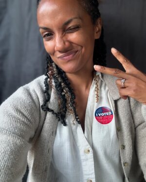 Mekia Cox Instagram - I tried to wink but it just looks like I got something in my eye but alsoooo….I voted!!! Did YOU!?!?

#Vote #ivoted🇺🇸